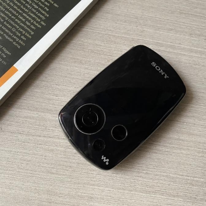 SONY WALKMAN NW - A1000 6GB  2807T