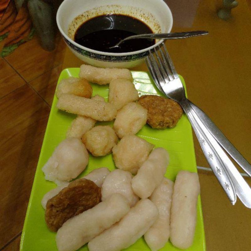 

40 PC 1 KG PEMPEK RAYHAN PEMPEK REYHAN VACUM IKAN GABUS PALEMBANG ASLI PALEMBANG