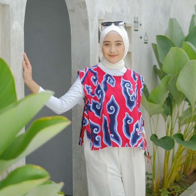 Atasan Wanita Vest Batik Mega Mendung Premium