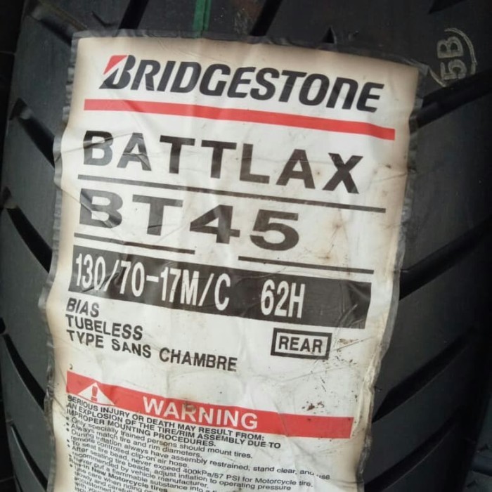 Paling Baik Ban Luar Bridgestone Battlax Bt 45 Ukuran 130 /70-17 Battlax Tubeless