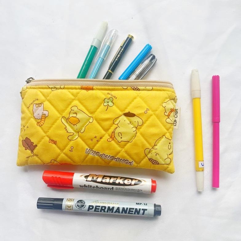 

Spesial Promo Luf Craft - "Maruta" Quilted Flat Pencil Case Pouch Dompet Makeup Kecil Dompet Mini Bt21 Neko Atsume Pompompurin Hjg-7