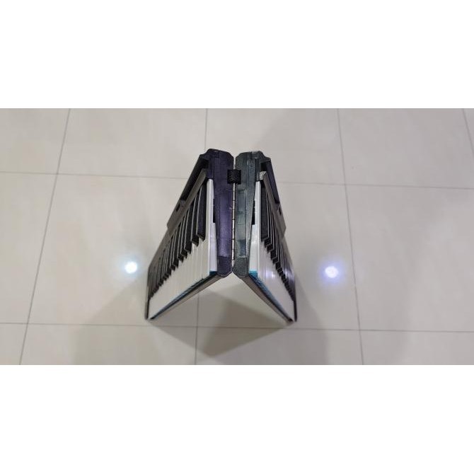 Piano Lipat 88 Keys