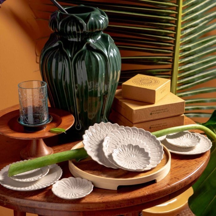 Ede Bread & Butter Plate Set / Set Piring Kue Jenggala Motif Gemitir Putih