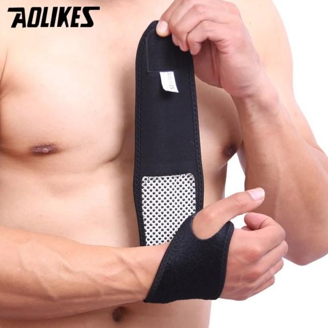 

Aolikes 1 Pair Adjustable Self-Heating Tourmaline Magnet Wrist Support