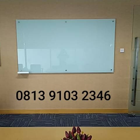 

Terbaru Glassboard Uk.120X240Cm (5Mm) / Papan Tulis Kaca Promo Ready Stok