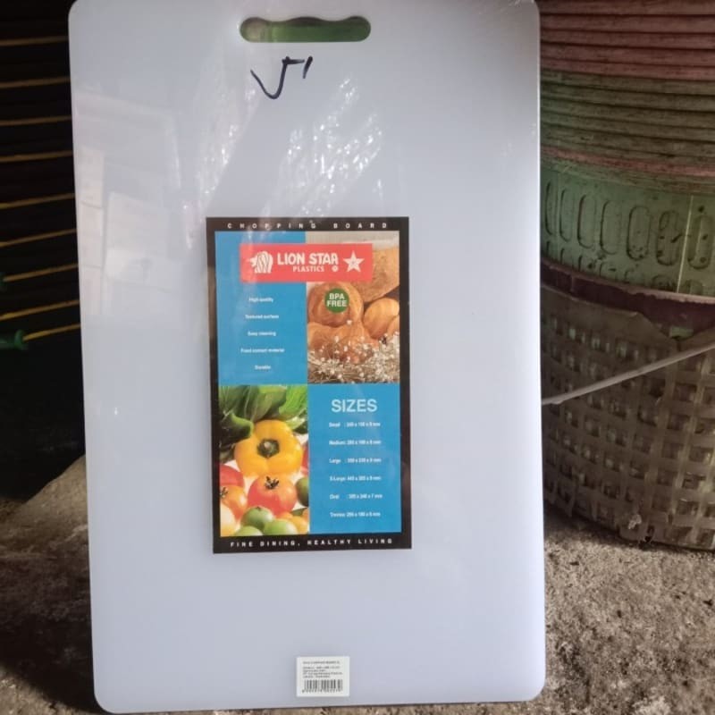 TALENAN PLASTIK LIONSTAR/CH4 CHOPPING BOARD XL