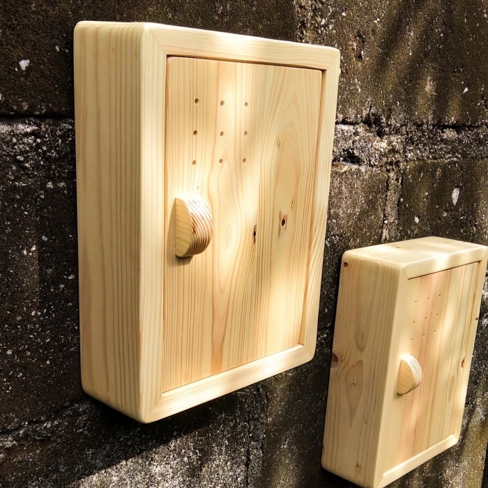 Box Sekring/Mcb Listrik Bahan Kayu