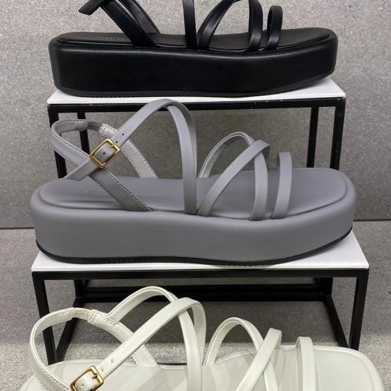 Sandal Tali Wanita Charles & Keith Store 556