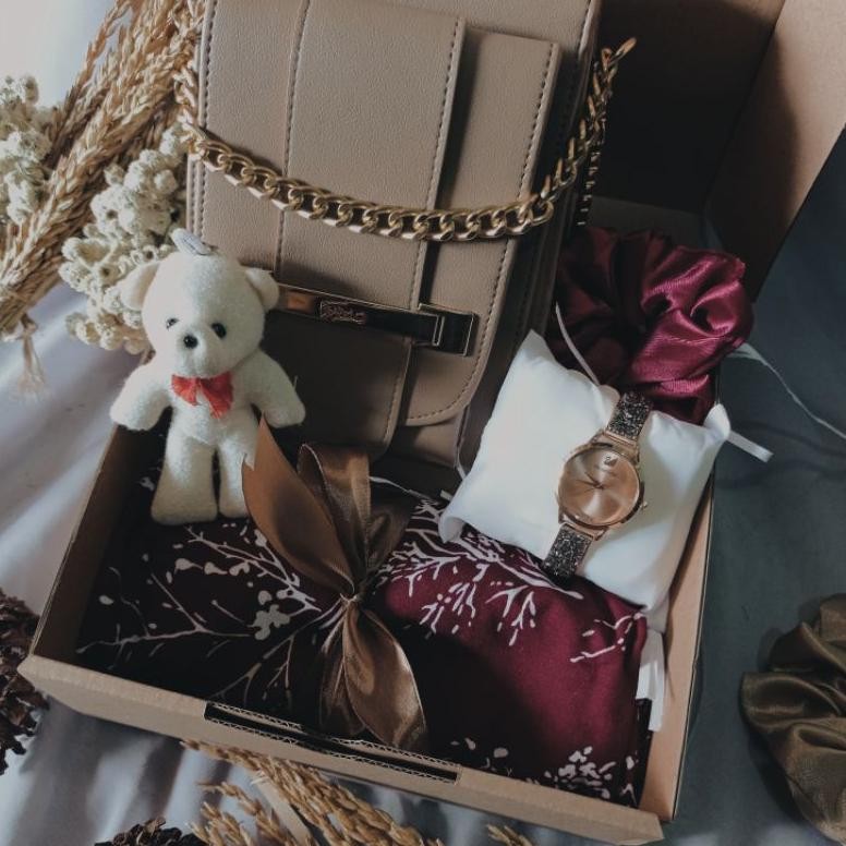 

ed-76 Hampers Gift Box | Dress Kado Cewek | Ulangtahun Anniversary Pernikahan Valentine Original