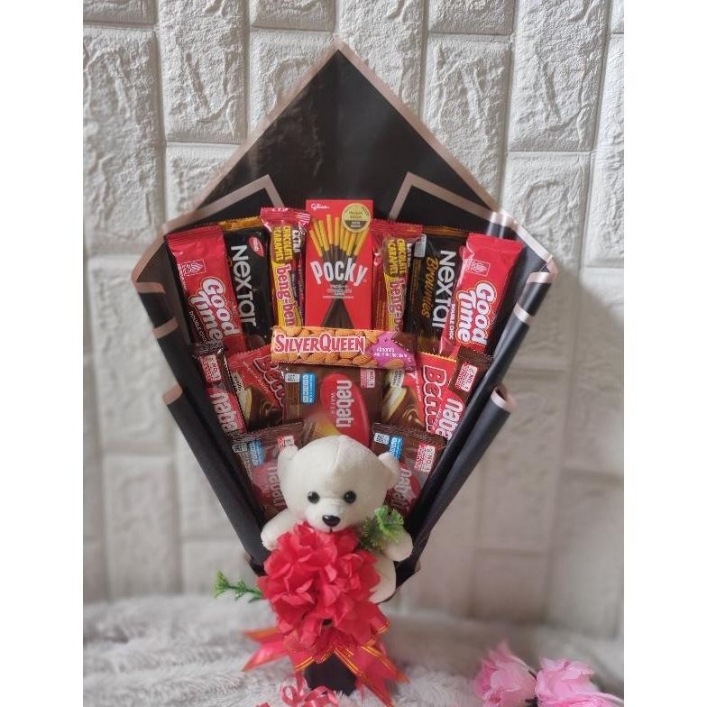 

tg-342 (READY STOCK) BARANG BISA DIKIRIM HARI YANG SAMA - Bucket Snack /BUKET MAKANAN / SNACK BUCKET Sidang, wisuda, ultah, POCKY H12 Premium