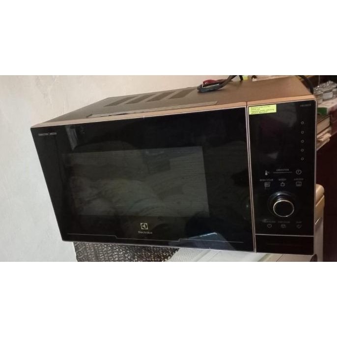 #####] Electrolux Microwave Oven EMS3082CR air cook EMS 3082CR