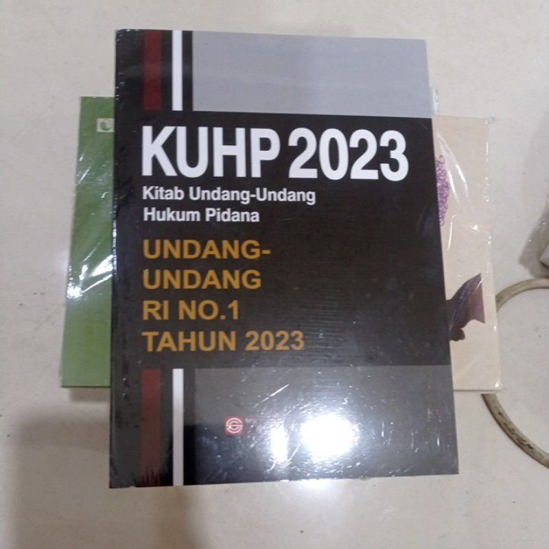 

KUHP 2023 KITAB UNDANG UNDANG HUKUM PIDANA UNDANG UNDANG RI NO 1 TAHUN 2023