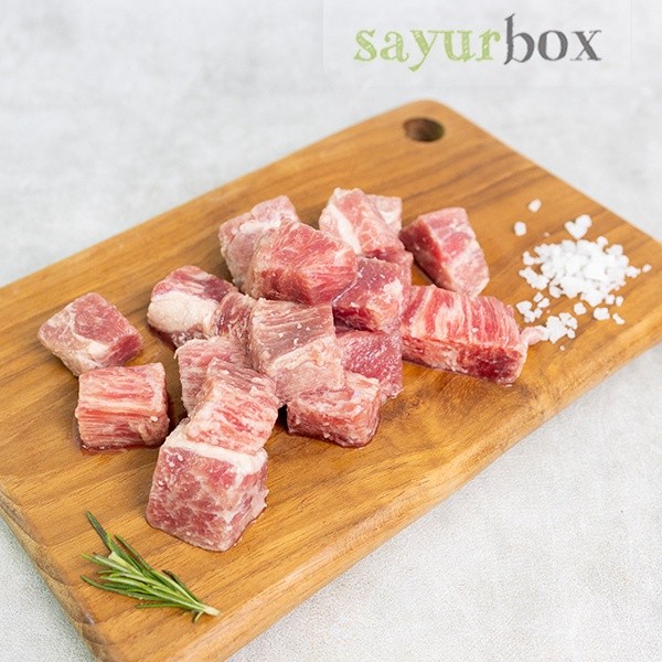 

Fadagi Saikoro Beef Meltique Cube 2x2 250 gram Sayurbox