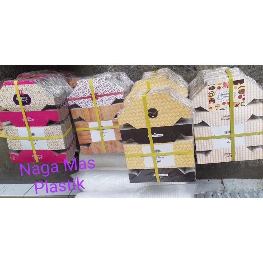 

SALE Dus Kue, Box Snack, Ukuran 12x12 / 12x14 / 12x16 / motif.. Per 1pak isi 100 lbr. VE29