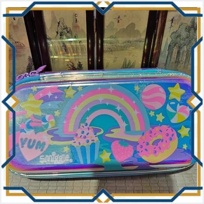 

[R28] KOTAK CASE PENSIL SMIGLE RAINBOW HEART ORIGINAL