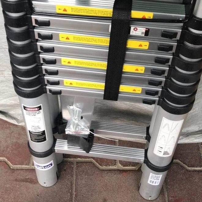 Tangga lipat teleskopik 5.6 meter Dalton