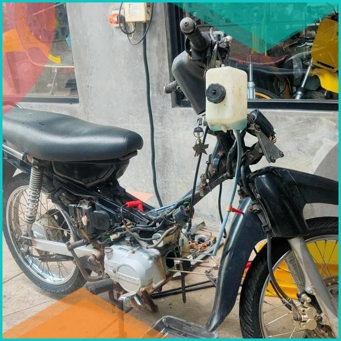 Restorasi mesin motor Bebek Bengkel Restorasi motor 140BZ4 perkakas