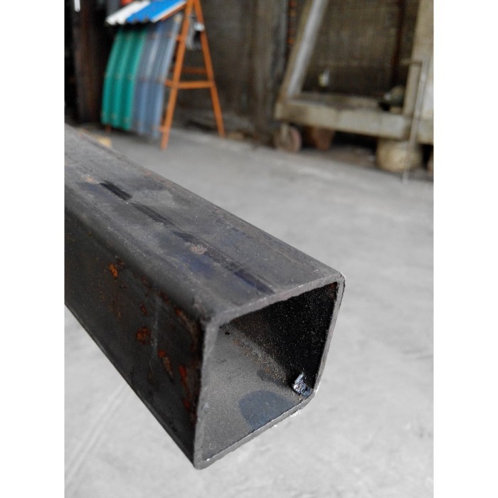Besi Hollow Holo 40X40 Mm (4X4 Cm) Tebal 2.1 Mm Stall / Pipa Kotak Harga Khusus