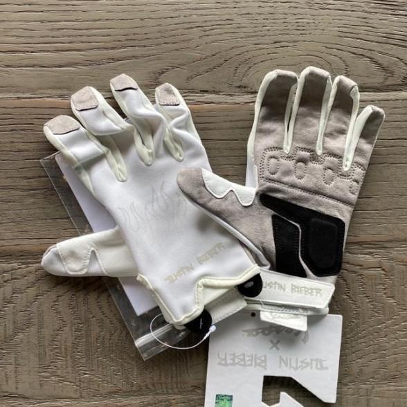 Glove Vespa Justin Bieber