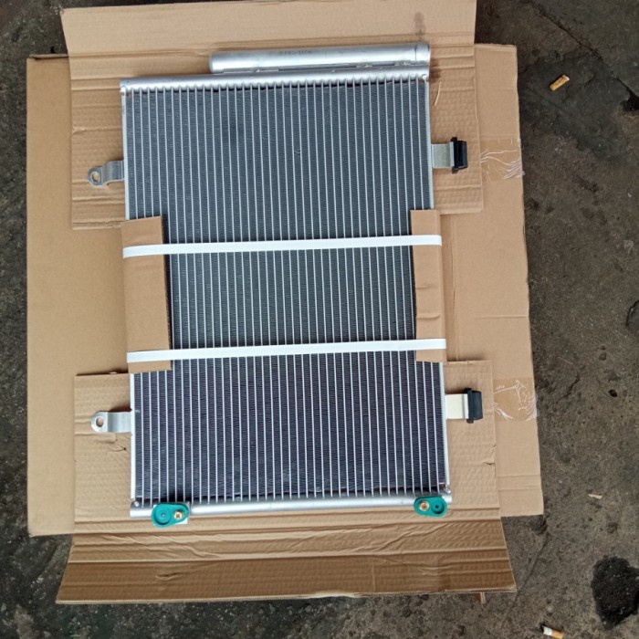 Kondensor Condensor AC Suzuki Ertiga Plus Dryer AC Ertiga Berkualitas populer