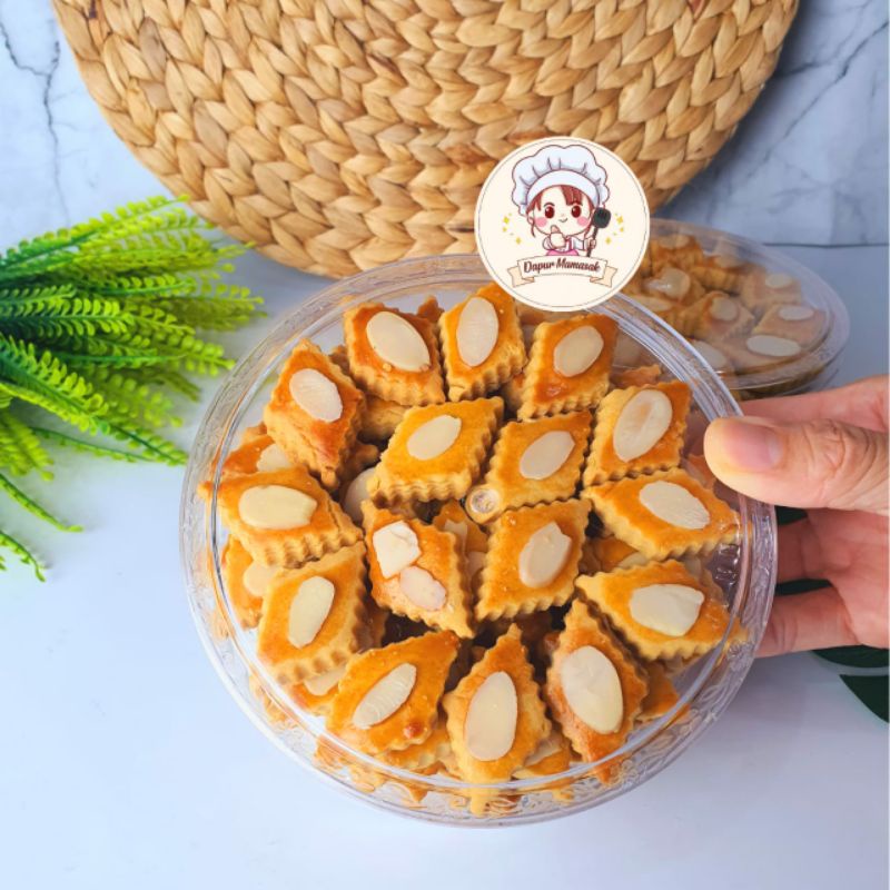 

Dm - Kue Almond Slice / Kue Kering Kacang Almond / Kue Lebaran / Kue Idul Fitri / Kue Imlek / Kue