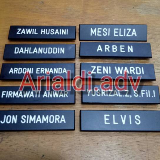 

[»-7CK✪> Papan nama dada grafir hitam doff full -MAGNET - supeer.keren❣!