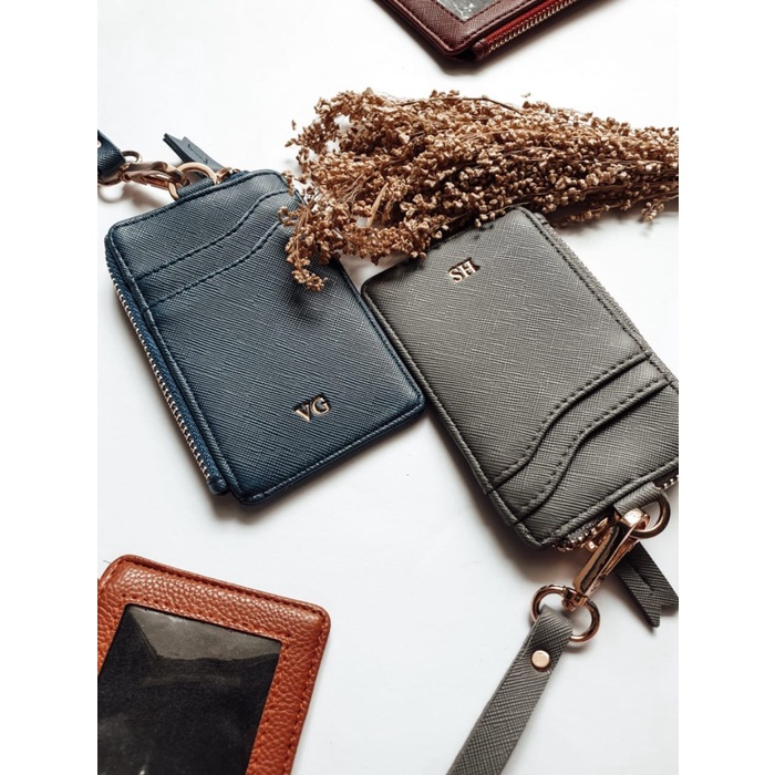 

Bestseller Id Case / Lanyard