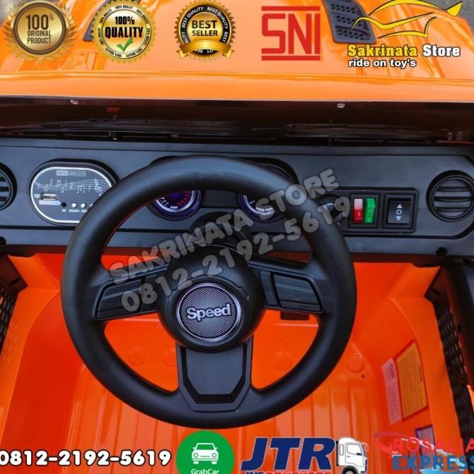 Mobil Remote Aki Mainan Anak Jeep Rubicon Ban Karet