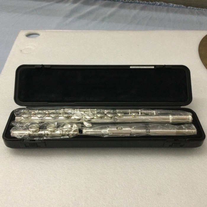 Terlaris Yamaha Yfl 221 - Student Flute