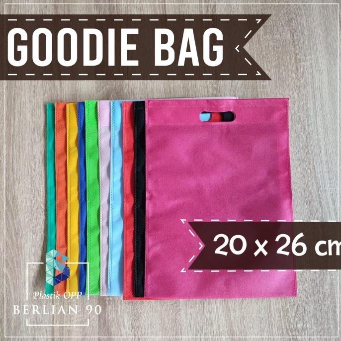 

@@@@] Tas Spunbond Oval 20x26 Cm Goodie Bag Oval Tas kain Polos per Pack
