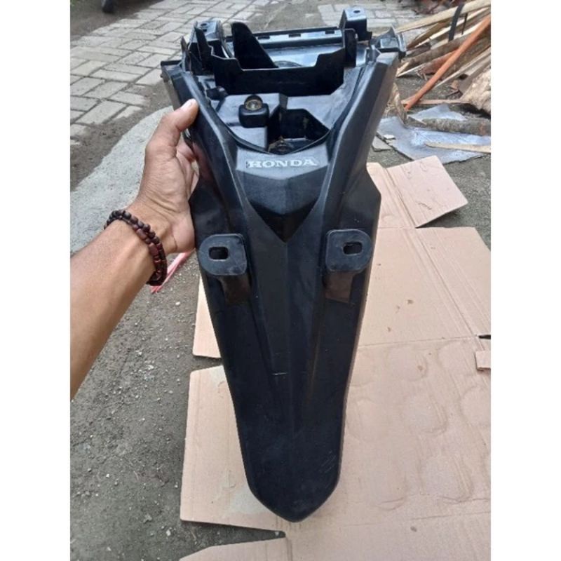Spakbor belakang Motor Honda Beat Pop Original Second