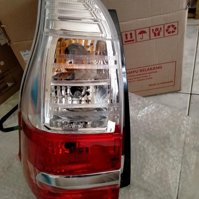 Stoplamp / Lampu Belakang Kiri Avanza Xenia 2018 2019 2020 Ori