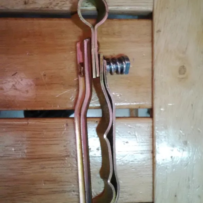 Tahanan Pintu Belakang Feroza Taft Gt Kode 299