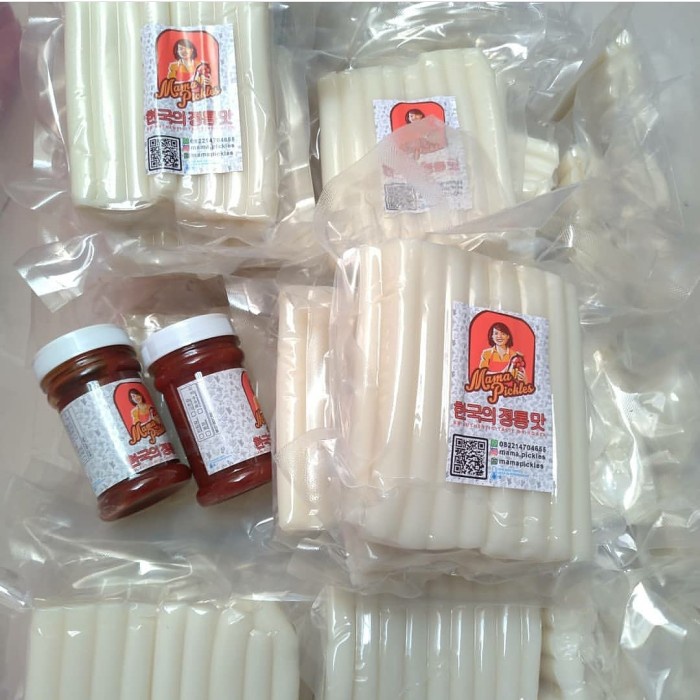 

TTEOK 500 GR. HANYA TTEOK SAJA TANPA BUMBU. KOREAN RICE CAKE / TOPOKI