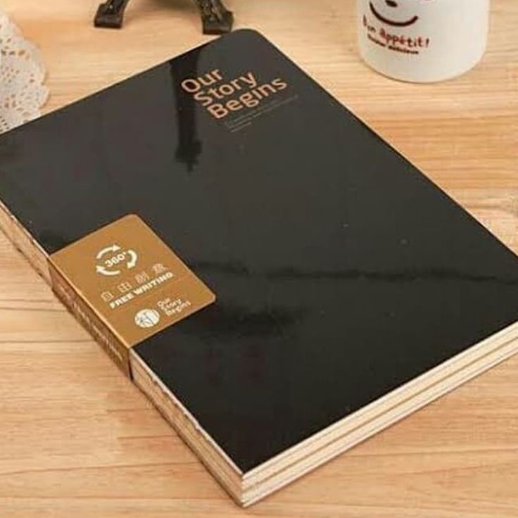 

←✻ Our Story Begins Sketchbook Jilid Jahit A6 /A5 White Kraft 2 Side Ready