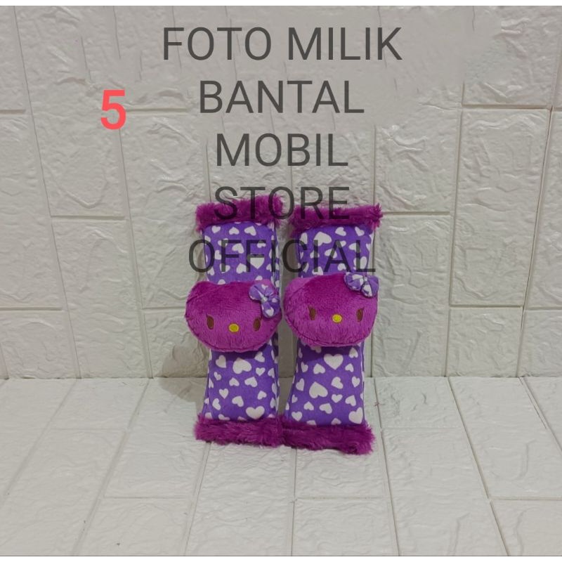 COVER SARUNG SAFETY SABUK PENGAMAN JOK KURSI MOBIL BONEKA KARAKTER HELLO KITTY UNGU SJSJ