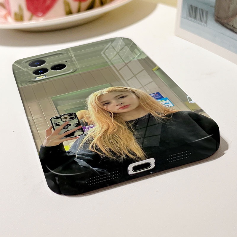 CUSTOM CASE Huh Yunjin untuk vivo y21 y20t y20se y20s y20i y20g y20a y20 y19 y17 2021 REQUEST FOTO F