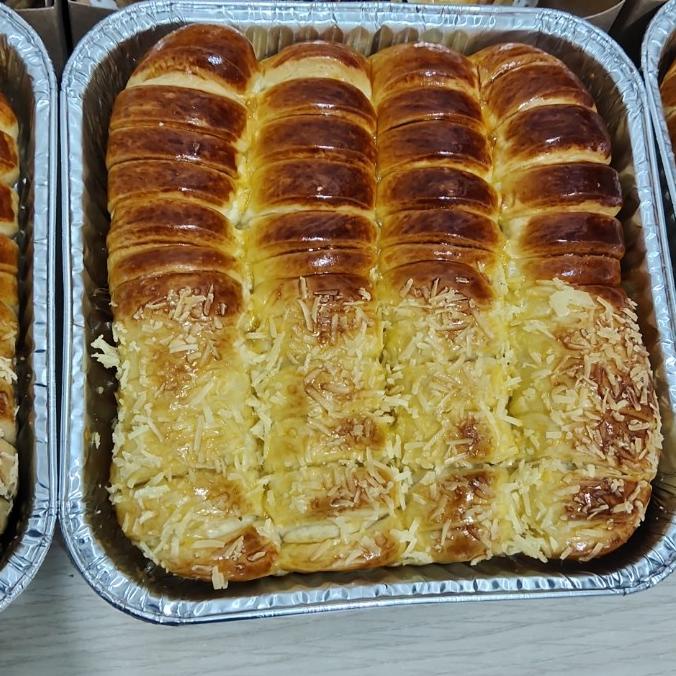 

Roti Sobek Isi Coklat / Coklat Keju