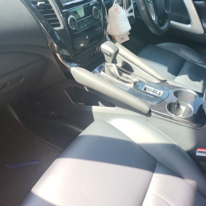 Softpad Case All New Pajero Sport