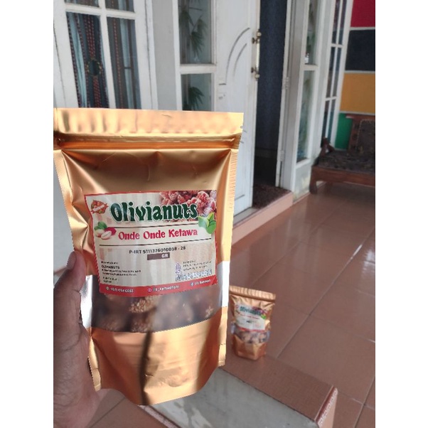 

cemilan onde onde ketawa olivianuts