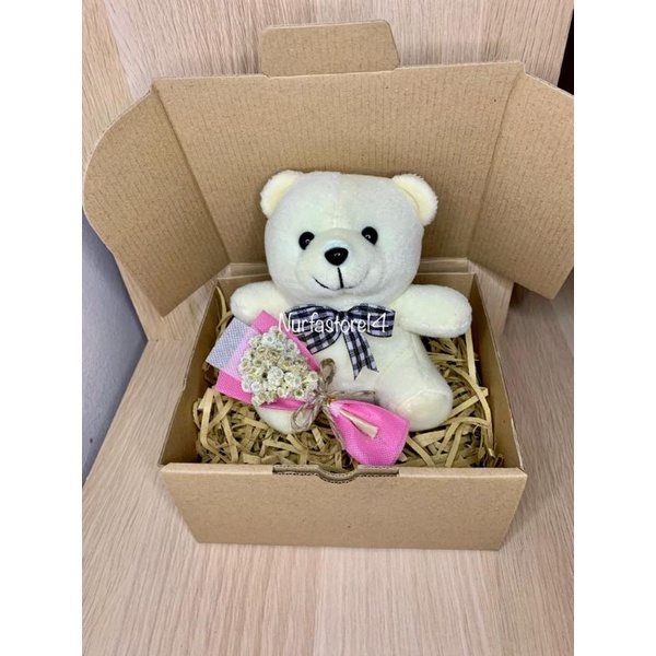 Giftbox Mini Hampers kado ulang tahun anniversary Boneka 15cm