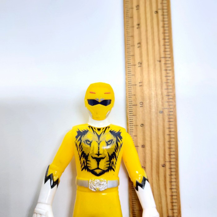 super sentai doubutsu zyuohger yellow 11 cm action figure bandai ori jatimulyan.seller