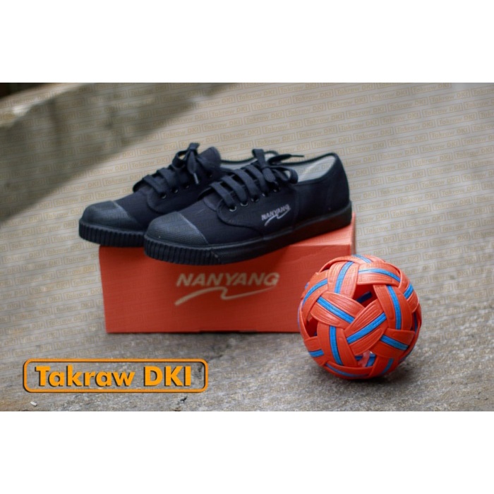 SEPATU NANYANG SEPAK TAKRAW