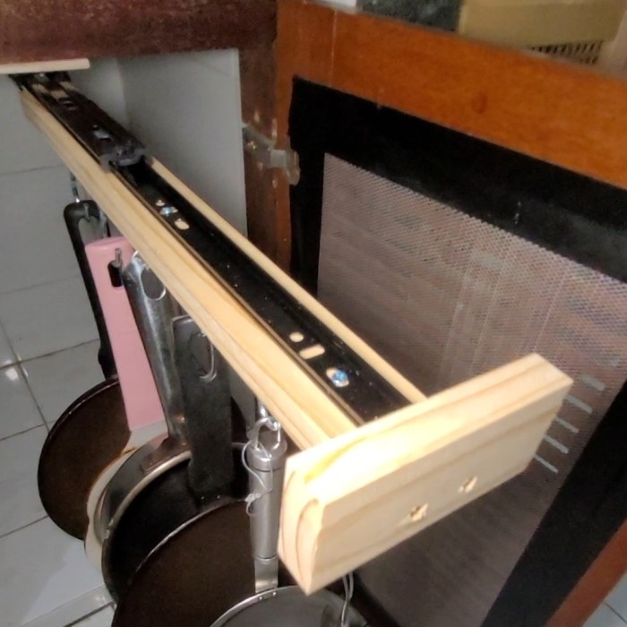 Rel gantungan panci tarik / pan rail tarik BPJS