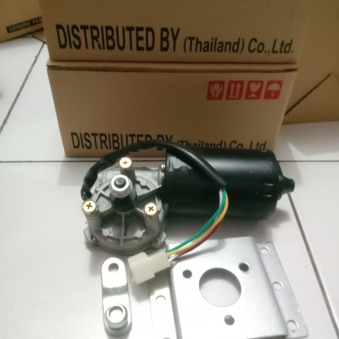 Masih Dinamo Motor Wiper Kijang 5K 85110-90P00 12 V Sparepart Mobil