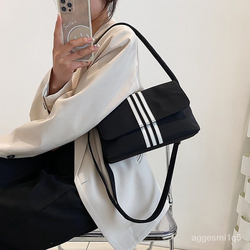 shoulderbag vintage premium hitam dan putih/Pinamu Yumi Bag/sling bag lucu aesthetic/tas selempang w