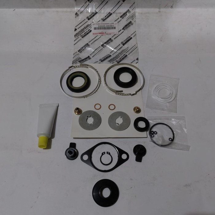 seal Power Steering bawah Low Toyota Hilux Vigo fortuner 04445-0K091 ready