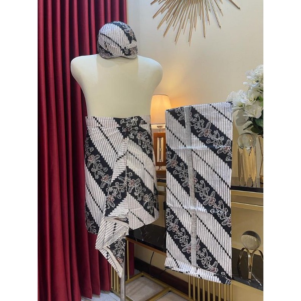 Set Kain pengantin sunda & Blangkon Kain pengantin prada Kain pengantin sunda