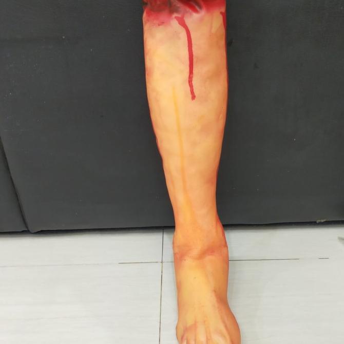 

Ready Halloween Properties Kaki Buntung Berdarah Pengiriman Cepat