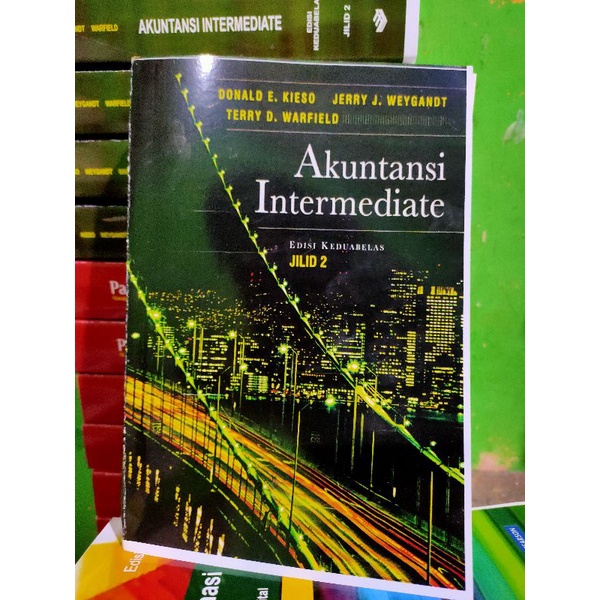

AKUNTANSI INTERNEDIATE ed 12 buku 2 by KIESO WEYGANDT